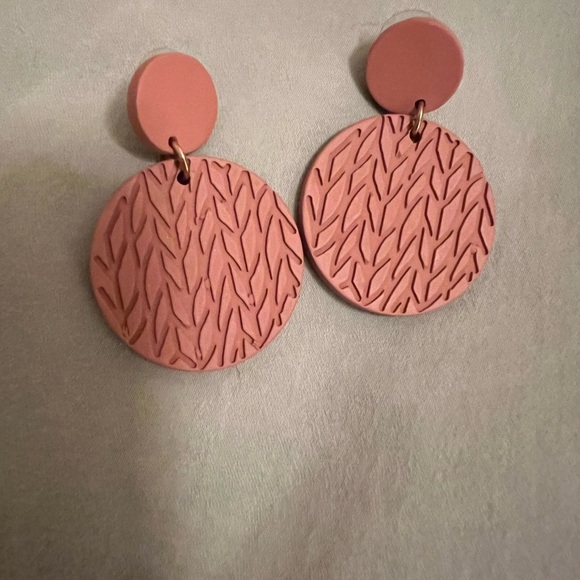 Fall inspired earrings - Picture 4 of 5